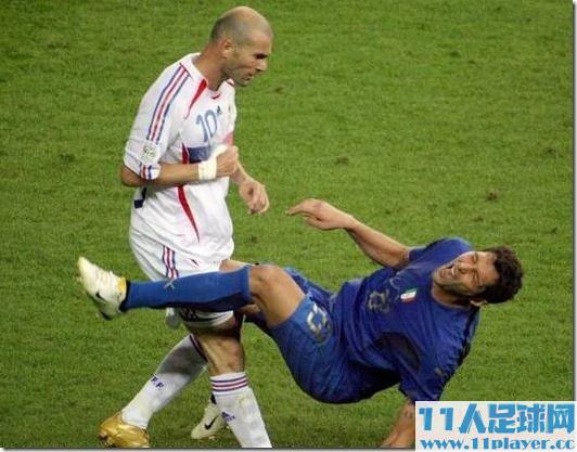 Materazzi after Zidane\'s head strike_thumb[1].jpg